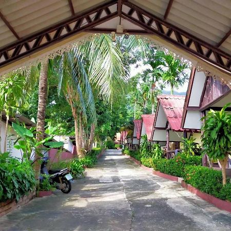Ssp Bungalow Trat Exteriör bild