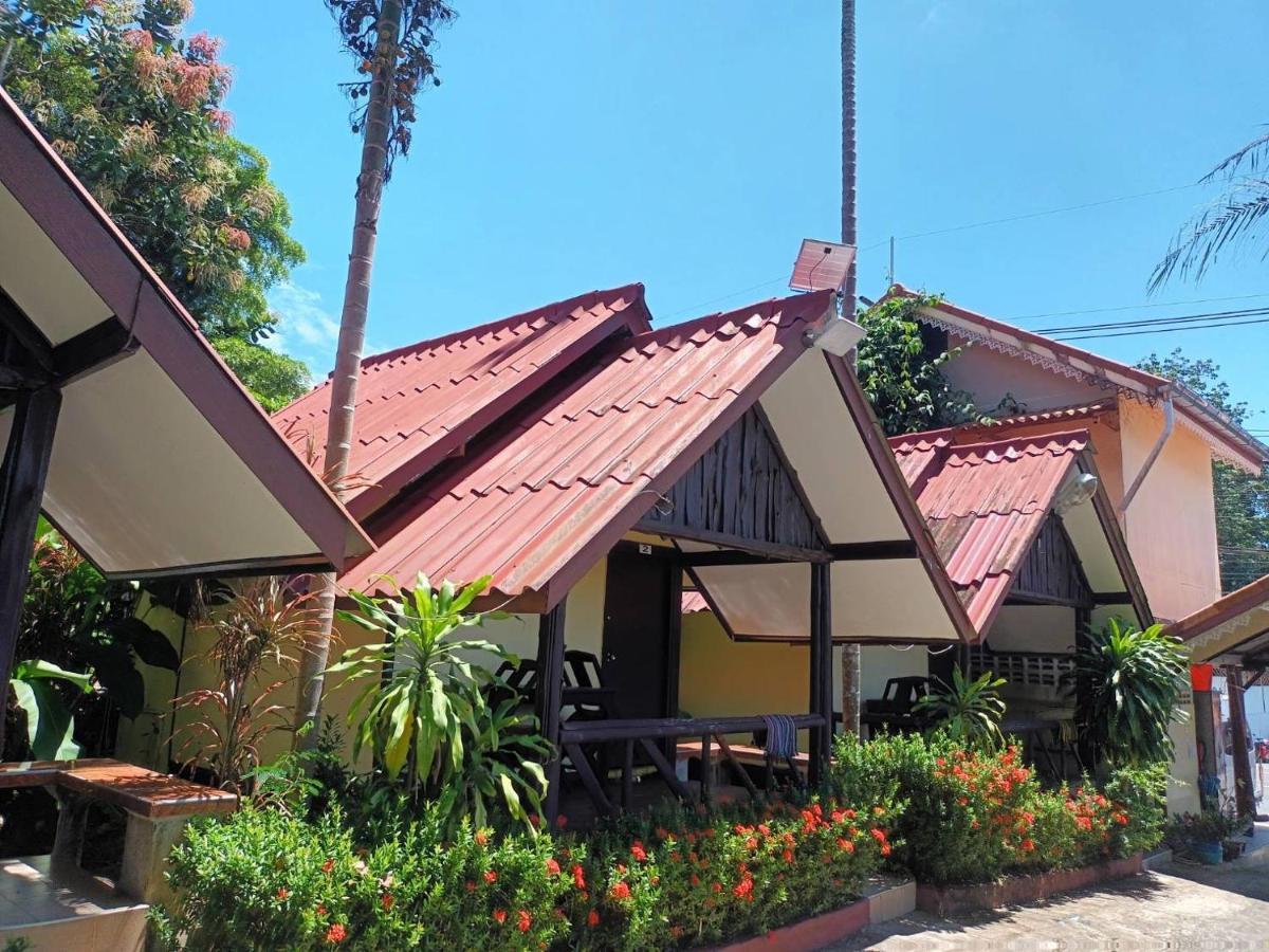 Ssp Bungalow Trat Exteriör bild